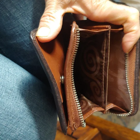 Brighton leather wallet - Picture 5 of 16